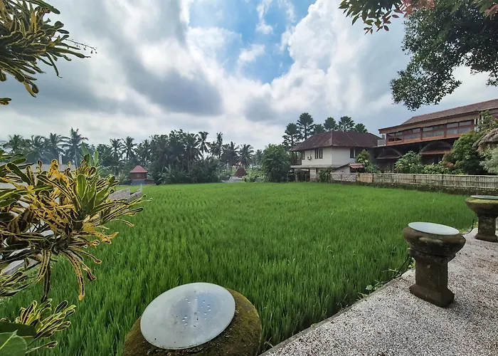 Padi Menari Villa *